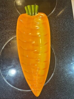 Pier 1 Imports Vintage  Carrot Serving Platter. Cooking. Host. Kitchen. Veggie.